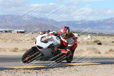 media/Feb-04-2024-SoCal Trackdays (Sun) [[91d6515b1d]]/7-Turn 9 Inside (1140am)/